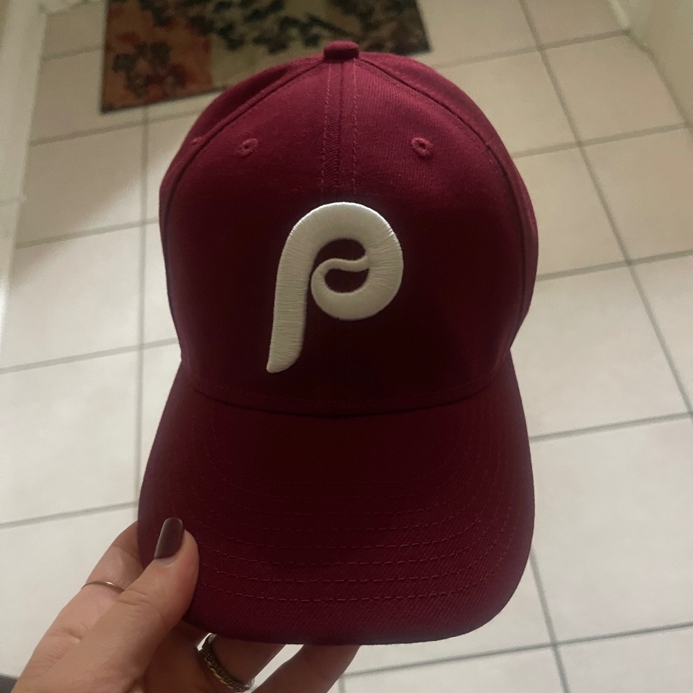 Phillies burgundy baseball cap